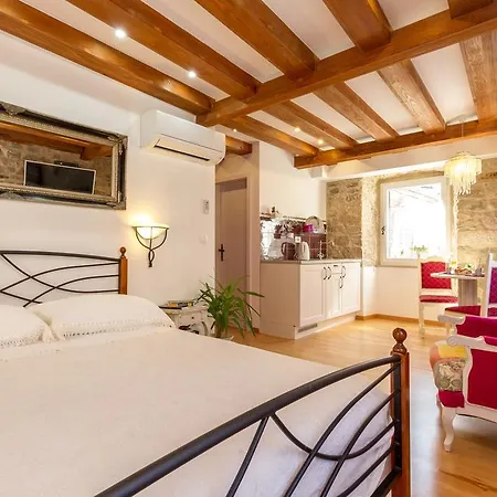 Lejlighed Aurelia Palace *