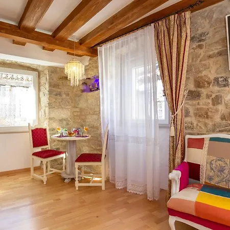 Aurelia Palace Lejlighed