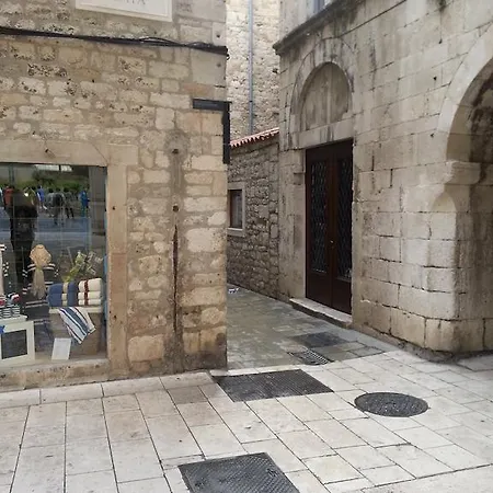 Apartment Aurelia Palace *